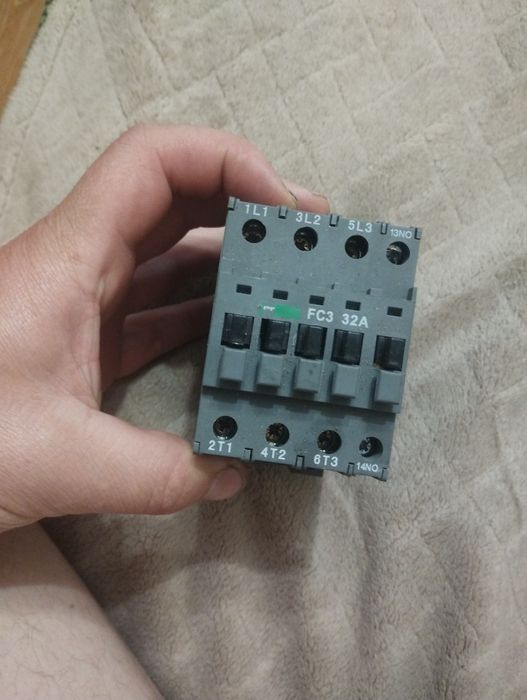 Магнітний пускач 32А ,25,12 ... Різні Марки .