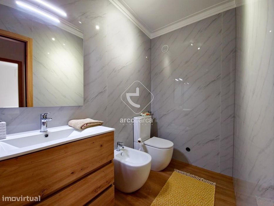 Apartamento T3 Renovado, Mobilado e Equipado – Arcos de Valdevez