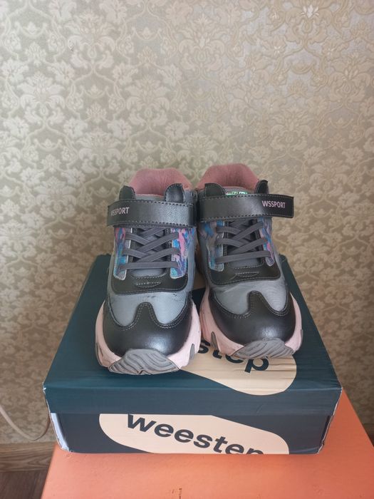 Ботинки демисезонные на флисе на девочку Weestep 32 размер