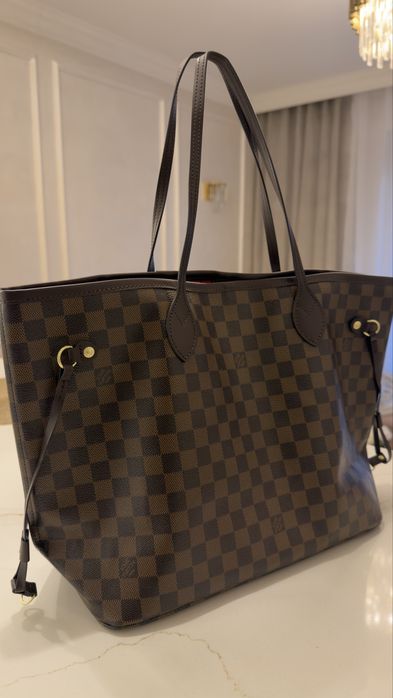 Louis Vuitton Neverfull