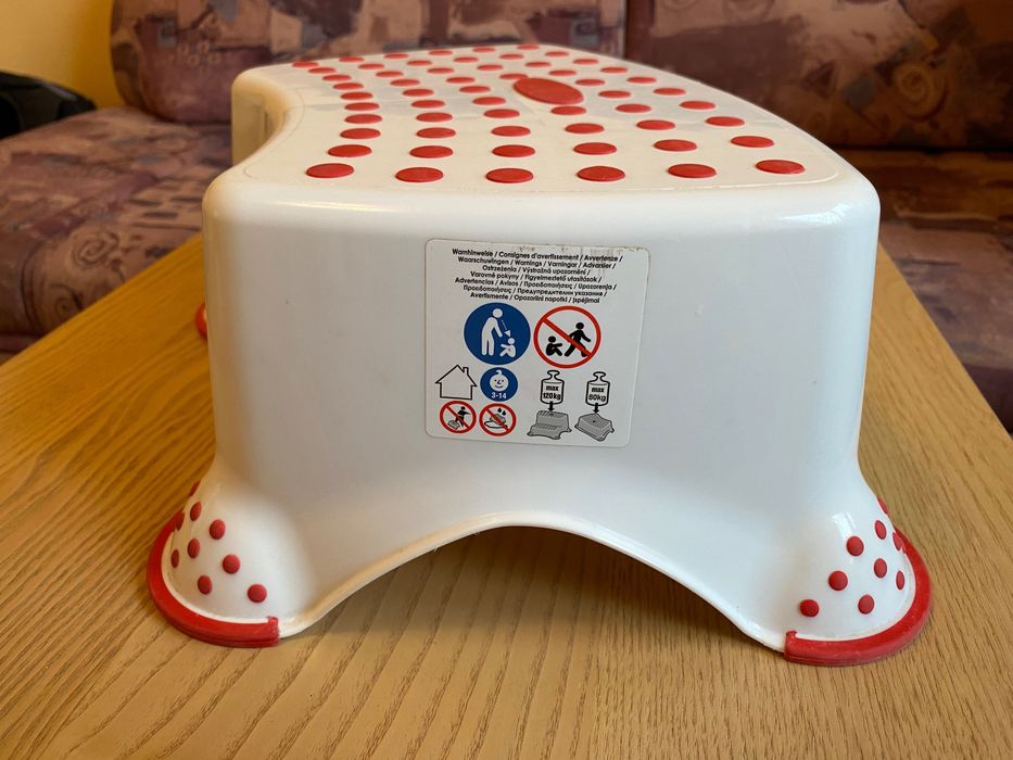 Podnóżek / podest łazienkowy dla dziecka