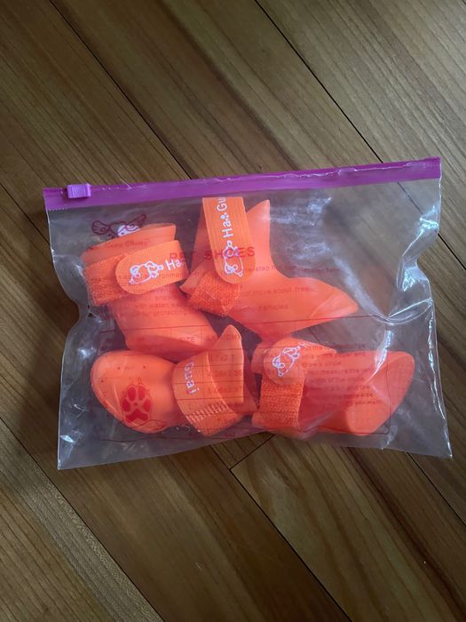 Резинові чобітки для собак водонепроникні