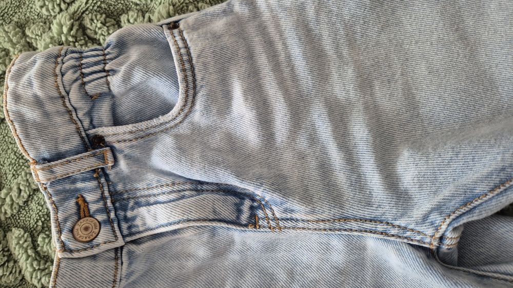 Продам джинси zara 116 розмір 5 років в ідеальному стані