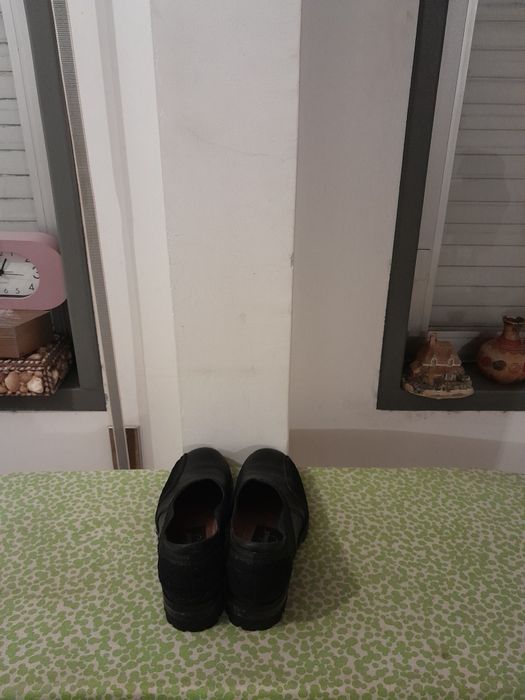 Vendo Sapatos de Senhora ANA SALAZAR muito bonitos como novos