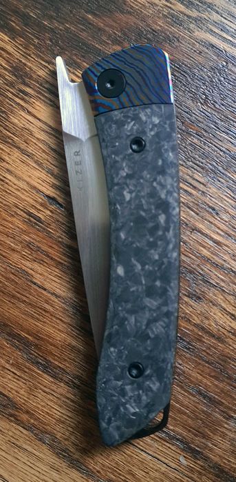 Nóż składany Kizer Mini Momo Timascus + Carbon