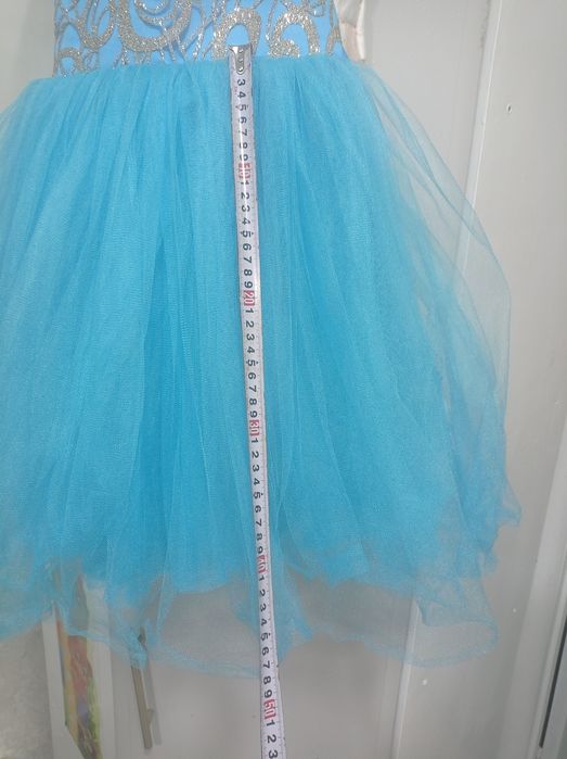 Нарядне плаття на дівчинку