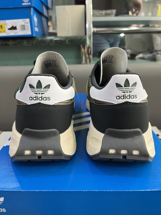 Кросівки чоловічі Adidas RETROPY E5