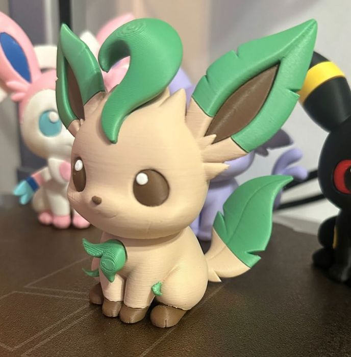 Pokemon Leafeon #470 figurka Eeveelucja 3D