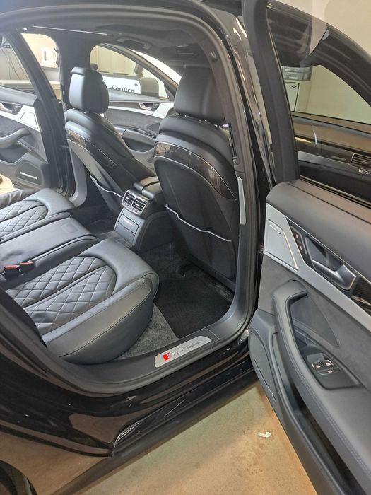 AUDI S8 VOLL prawdziwy BLACK 150k netto faktura vat 23%