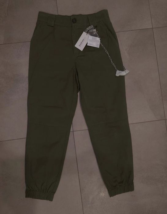 Spodnie Stradivarius rozm. M/L , Casual,  khaki , nowe