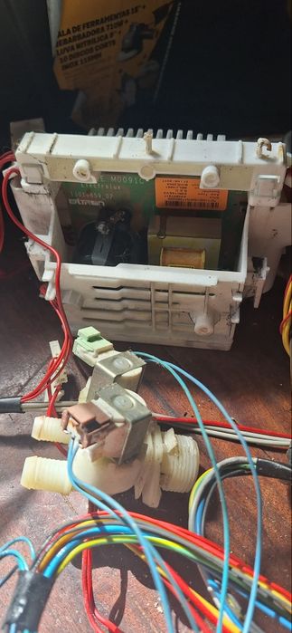 Toda parte eléctrica máquina lavar roupa Zanussi 10kg