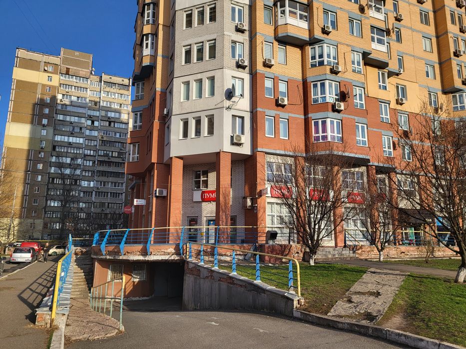 Без% Паркомісця в підземному паркінгу Новобудова метро Академмістечко