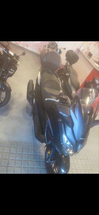 Honda Forza 125 cc  2022 automatica com 15100 km rodados moto nova!