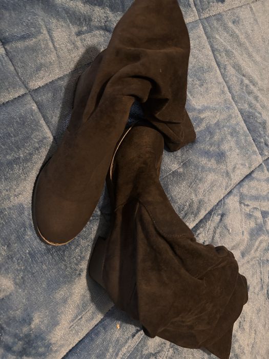 Bota nova, entregue em mão