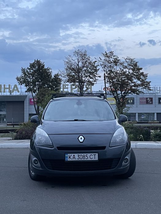Продам RENAULT SCENIC 1.5dci механіка в нарному стані
