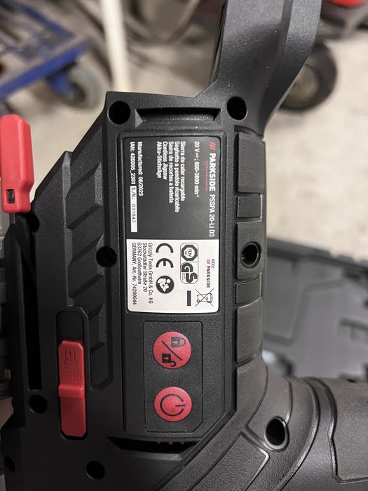 Tico tico serra de recortes Parkside