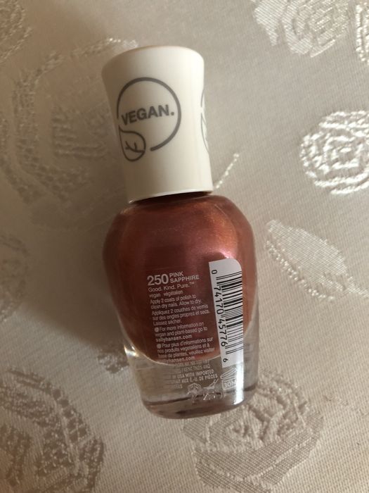 Lakier do paznokci Sally Hansen 250 pink sapphire 10 ml
