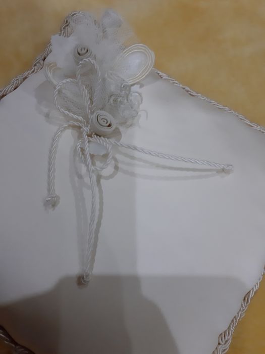 Almofada para alianças de noivos