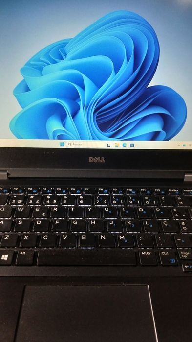 Portatil Dell i5 5270
