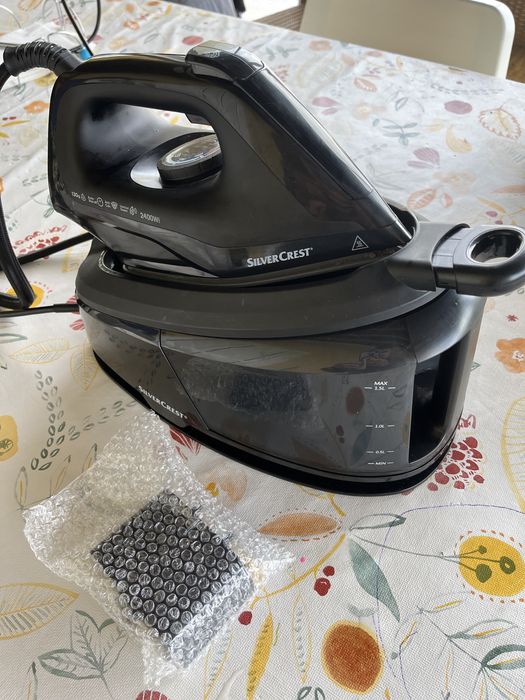 Ferro de engomar com caldeira Sivercrest SDSB 2400 A1 com garantia