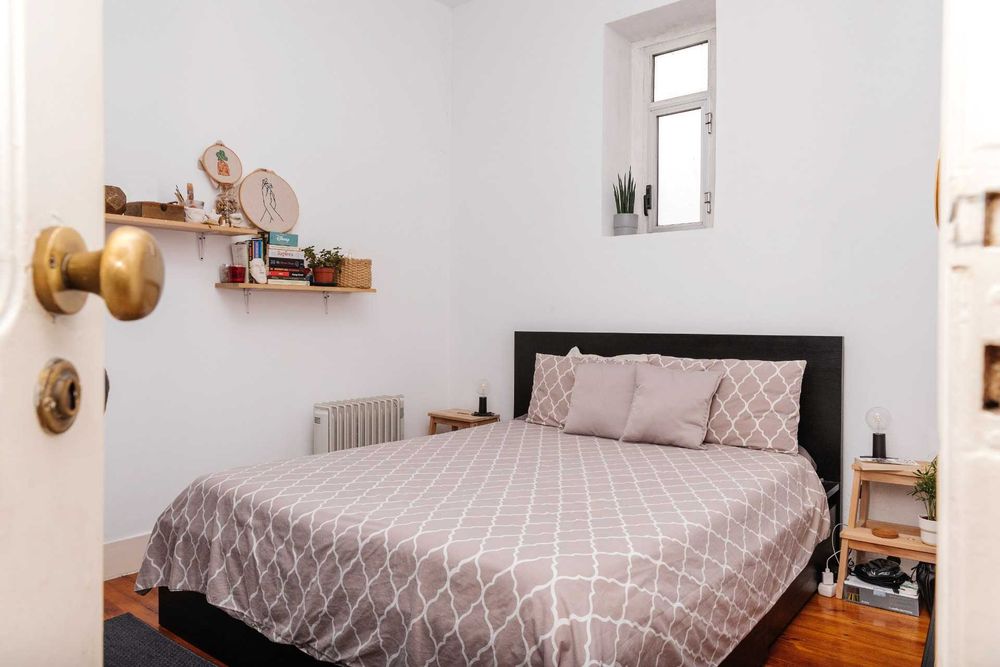 Cama MALM 160x200cm Preto - Castanho c/4 gavetas e estrado ripado