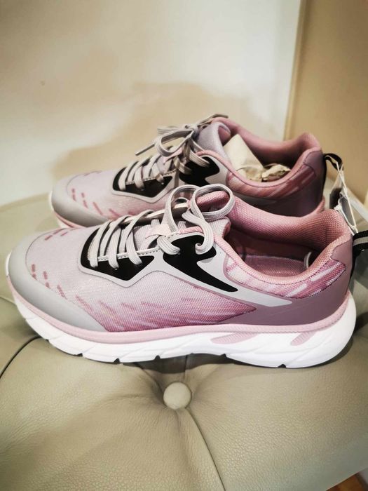 Buty sportowe 39 rozmiar