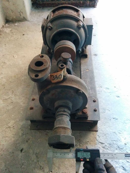 Bomba de agua trifasica64739405868035121