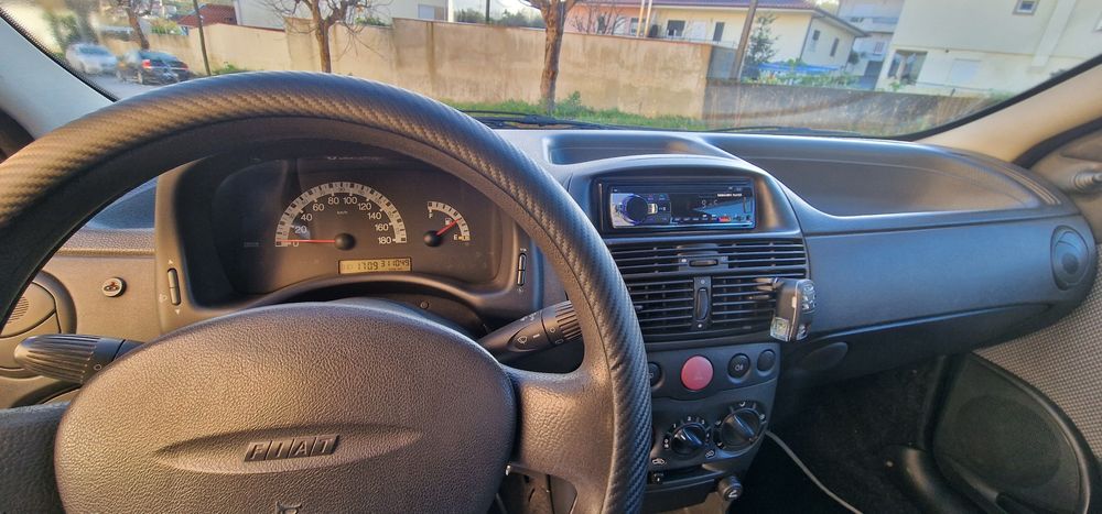 Fiat Punto 1.9 D Comercial | 2001 | Muito Económica