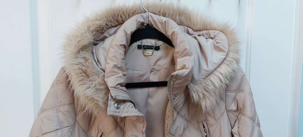 Kurtka, płaszcz zimowy z kapturem pikowana MOHITO rozm.40