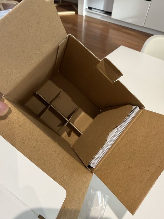 Polaroid Now+ Branca – Nova (usada só 3 fotos)