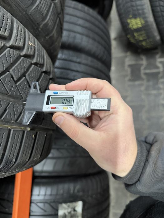 Шини Резина Зима 225/55 R17 101V Continental Winter Contact TS850P