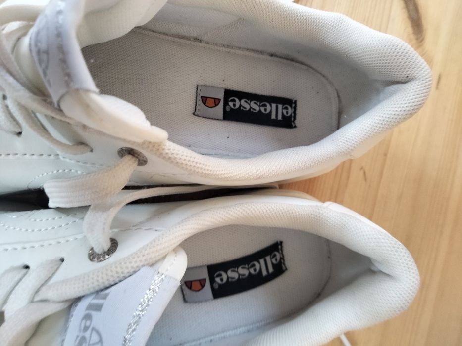 Sprzedam damskie skórzane snikersy firmy ellesse