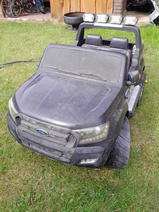 Ford ranger dla dzieci na akumulator