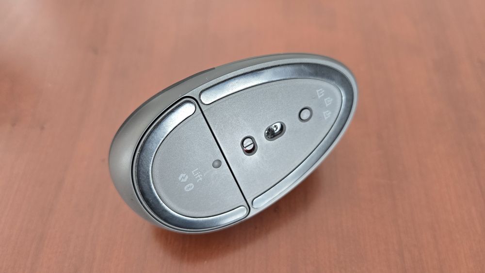Rato Vertical Logitech Lift em bom estado