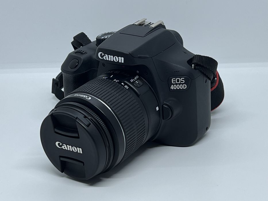 Canon 4000D kit Стан нового