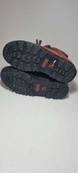 Salomon 39 2/3.   .