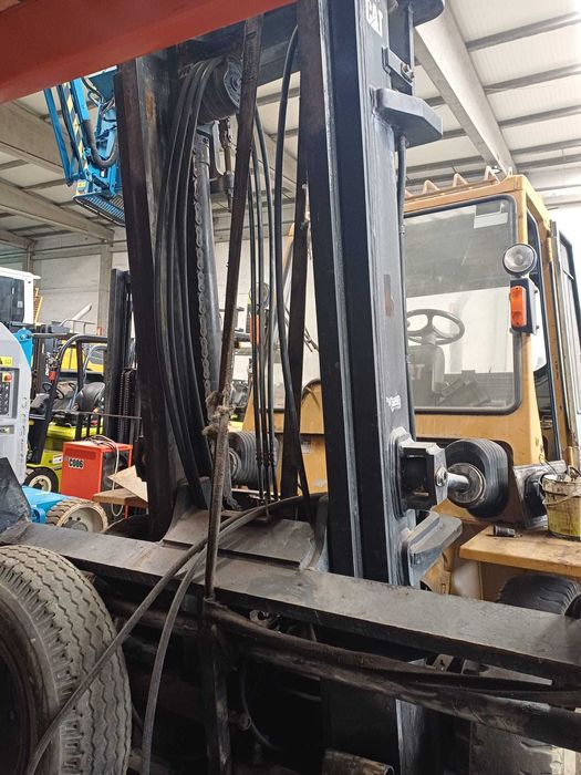 Empilhador Caterpillar DP80 JM