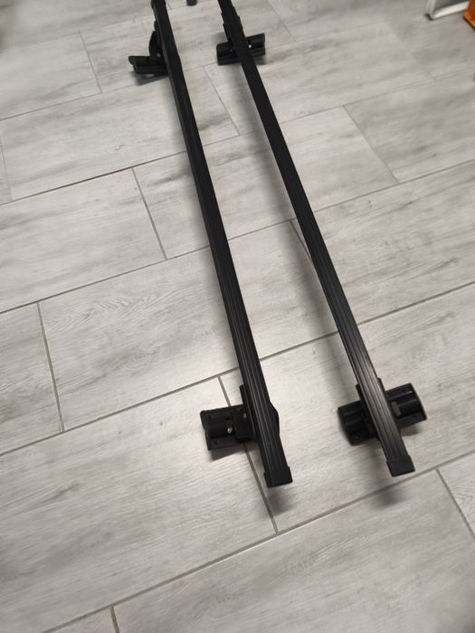 Bagażnik dachowy Amos do Ford Focus MK2