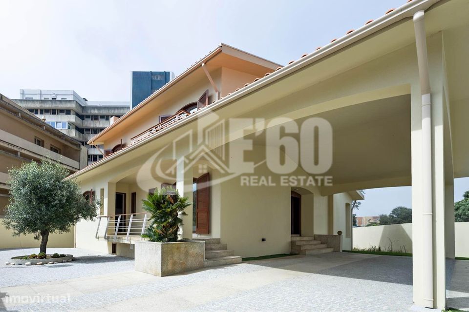 Moradia T4+1 Miramar