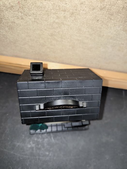 Guarda jóias com caixa de música