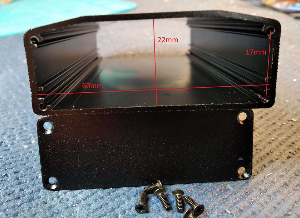 Caixas em alumínio para montagens várias