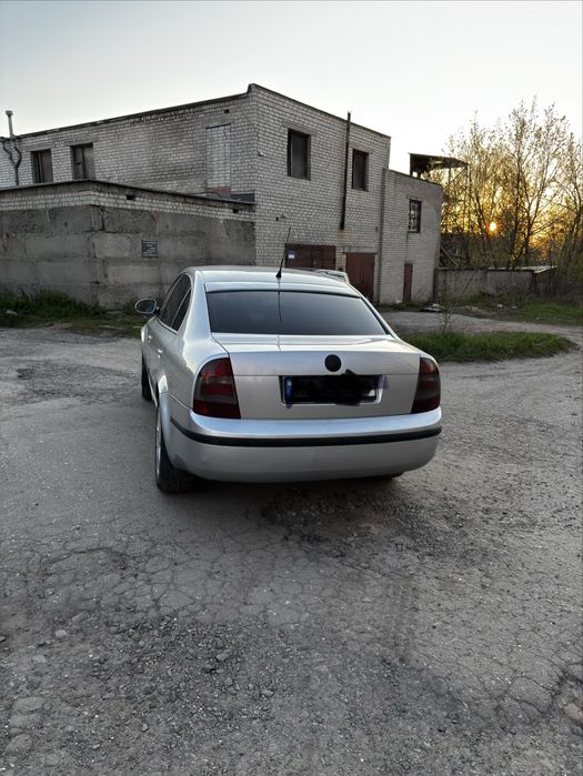 Skoda Superb 2005