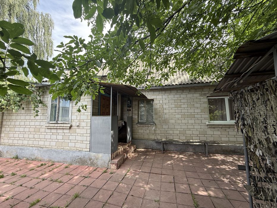 Оренда частини будинку в с. Залізне.