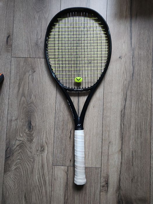 Yonex ezone 98 aqua night