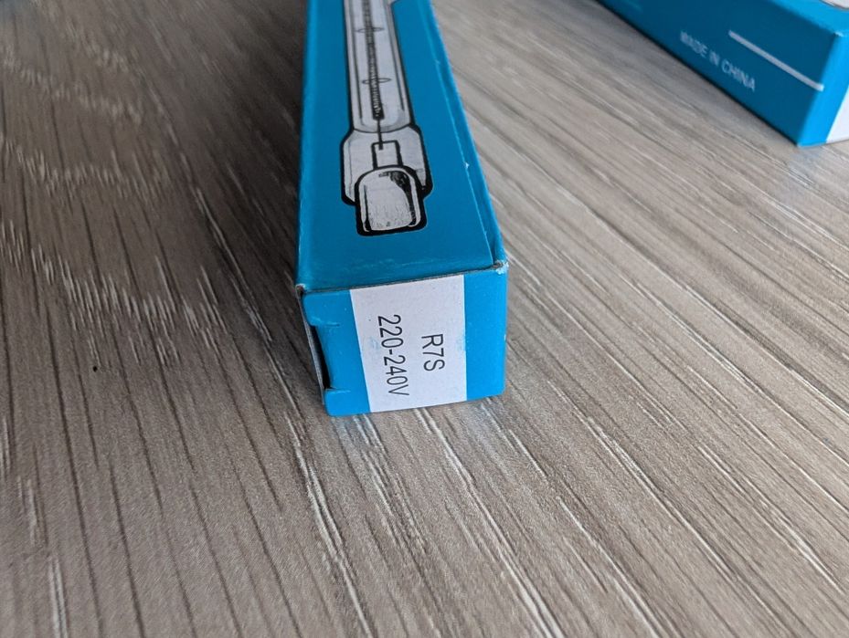 Żarówka halogenowa R7s 118mm. żarówka wolframowa