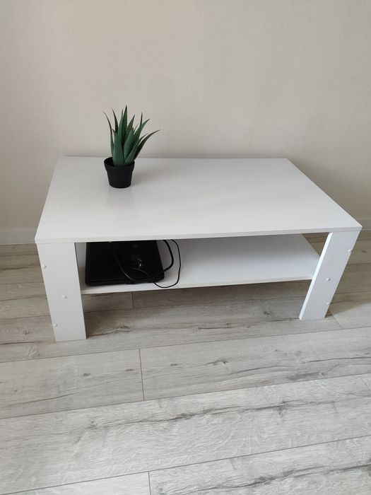 Столік журнальний