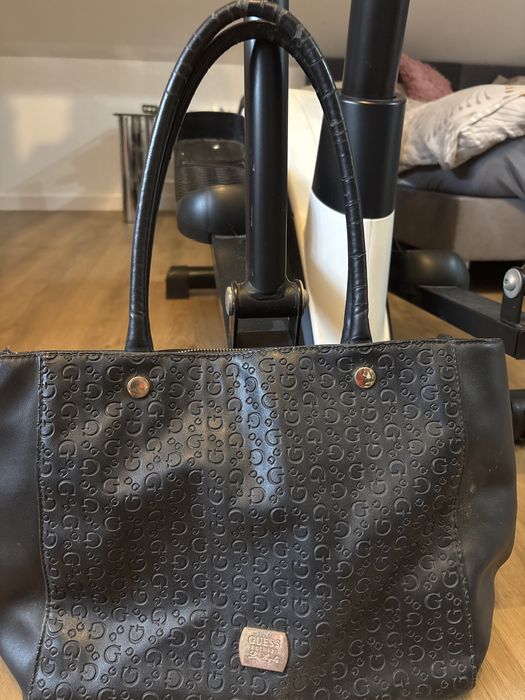 Torebka guess czarna polecam