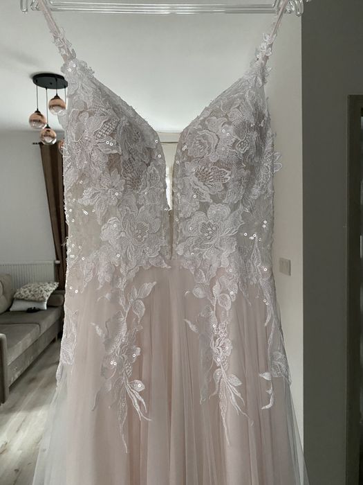 Suknia ślubna Romantica Juliete Atelier z welonem S 36