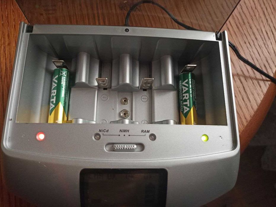 Зарядний пристрій Active Energy HSC-401