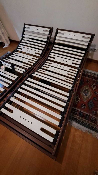 2 CAMAS COLUNEX 200 X 80, IMPECAVEIS. Com comando elétrico